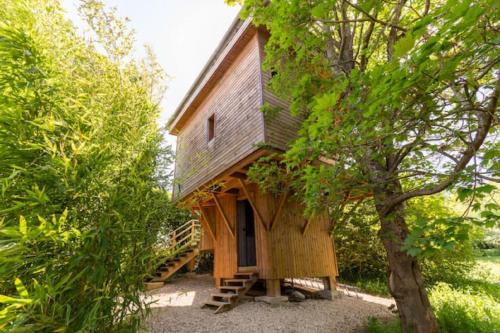 Cabane perchee Vert france