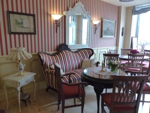 Appartements Cafe 28 & Pension am Markt Am Markt 28 Wismar