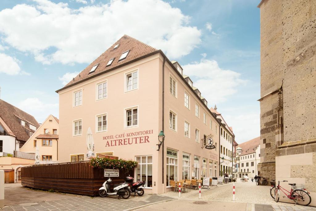 Hôtel Cafe-Hotel Altreuter 11 Marktplatz, 86720 Nördlingen