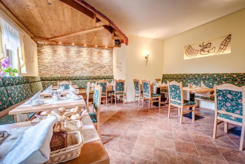 Maison d'hôtes Cafe Hoyer Pension und Appartements Ilmenauerstraße 5 Rödigsdorf