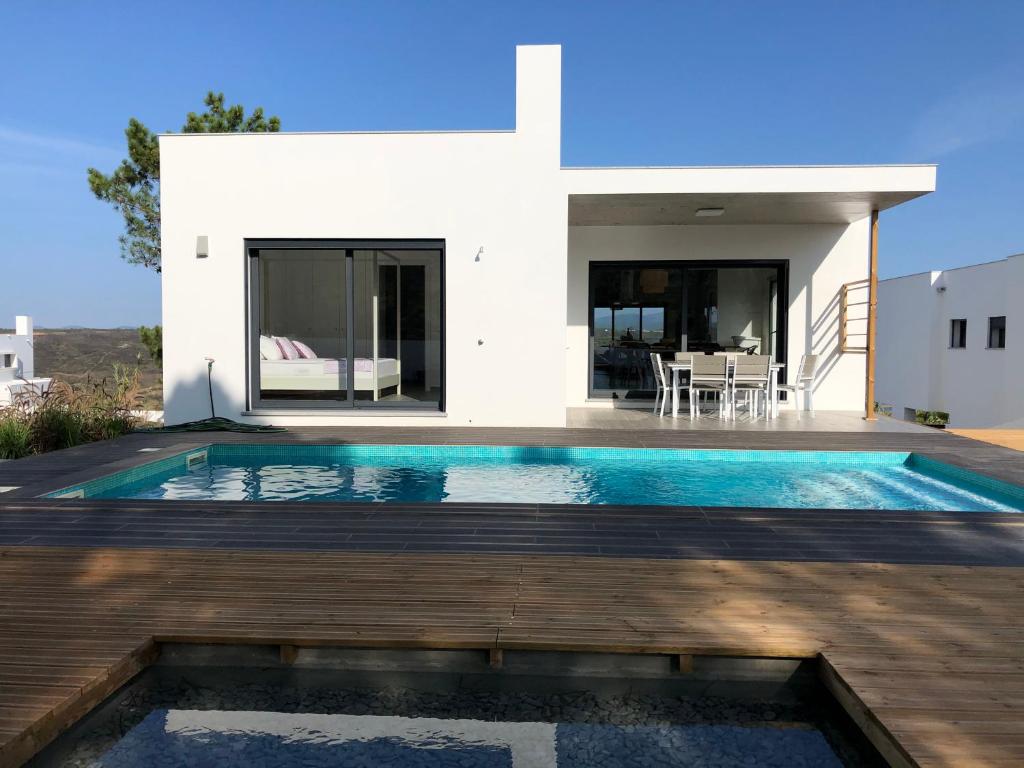 Villa Cairnvillas - Villa Solar C37 Luxury Villa with Swimming Pool near Beach Espertal C37, 8670-119 Aljezur
