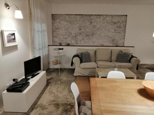 Maison d'hôtes Calheta Beach House T2 Av. Dº Manuel I, N39 Calheta