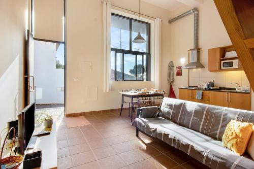 Appartement Calheta Lofts I Av. D. Manuel I 13 Calheta