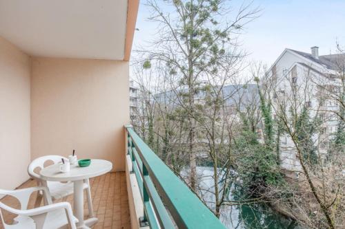 Appartement Calm flat w garage and balcony on the riverside in Annecy center - Welkeys 17 avenue du Thiou Annecy