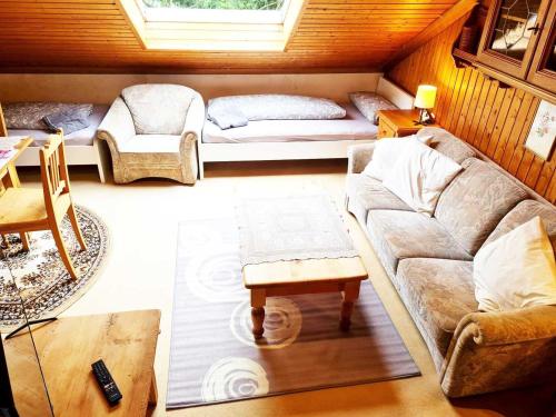 Calm located Penthouse in Langenloh Petersaurach allemagne