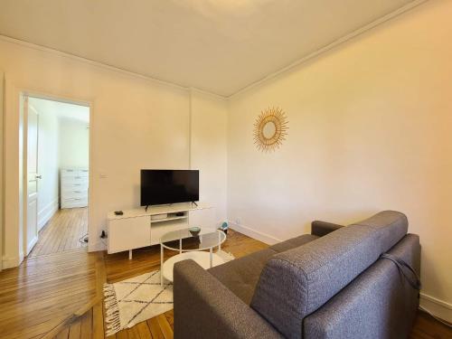 Appartement CALME, EMPLACEMENT PARFAIT, 15 min PARIS 124 Avenue Pierre Semard Saint-Maur-des-Fossés