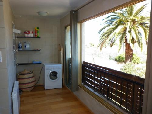 CALVI, appartement 4 personnes, centre ville, 200m de la plage, vue mer Calvi france