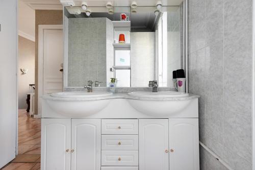 Cameleon Paris Guesthouse Pantin france