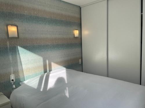 Appart'hôtel CAMP DE BASE SUR LE LAC DU BOURGET 553 Boulevard du Lac Le Bourget-du-Lac