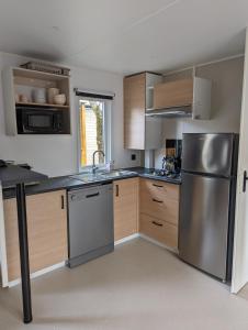 200m de la plage Mobil Home LUXE Neuf 42m2 3 chambres Camping 5 Etoiles Mayotte Biscarrosse Koyobalys