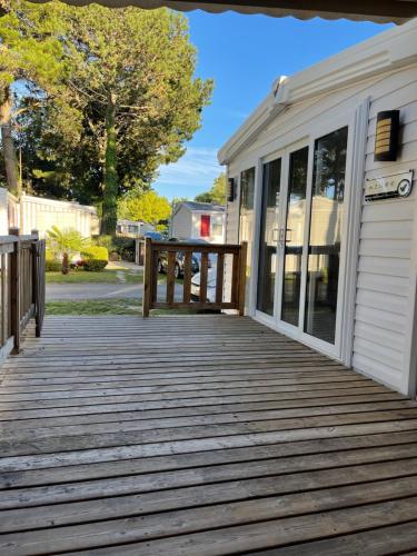 Agréable Mobil home panoramique F83