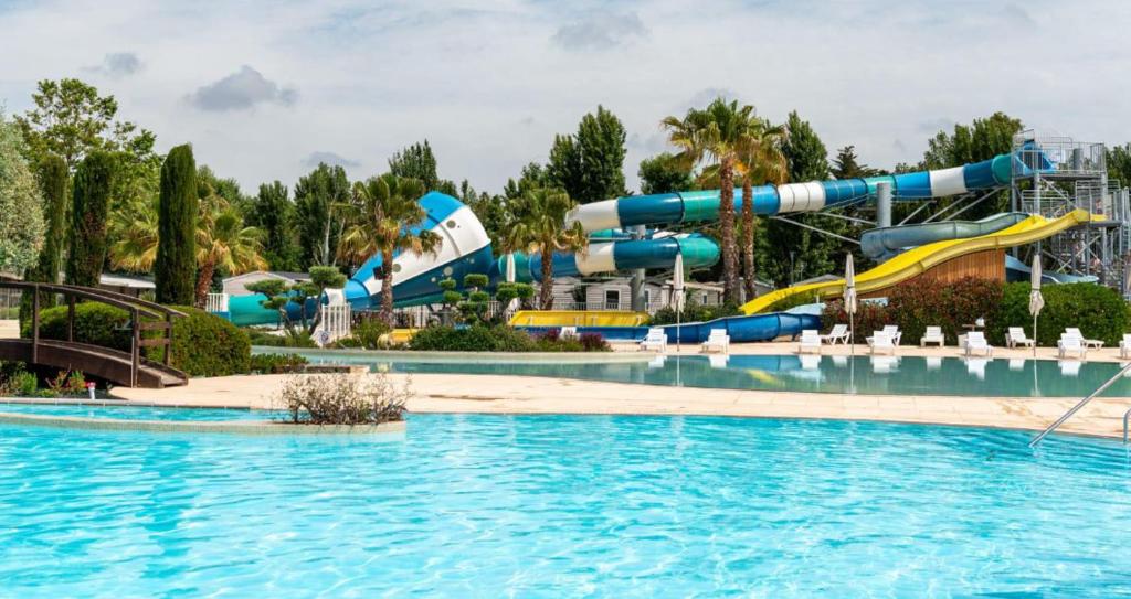 Camping Aquapark -DESS Avenue de la Méditerranée 34450 Vias