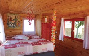 Awesome caravan in Franquevaux with