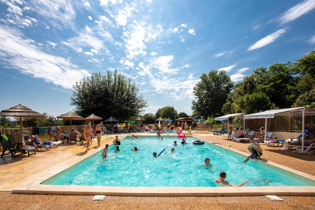 Camping Camping Brin d'Amour Route de Fonvidal, 24260 Les Eyzies-de-Tayac-Sireuil