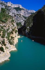 BUNGALOW / CAMPING 3* / GORGES DU VERDON / PROCHE DU LAC DE STE CROIX /STANDING/ 4 P