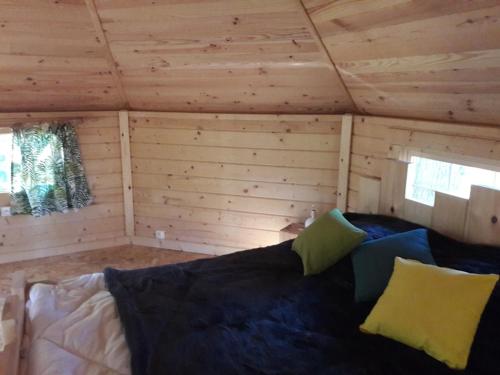 CABANE DANS LES ARBRES