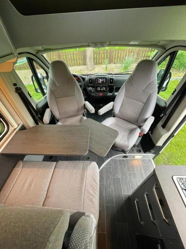 Camper Van Koje 31
