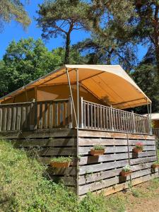 Camping Camping 46 Rainettes D660 46250 Goujounac Midi-Pyrénées