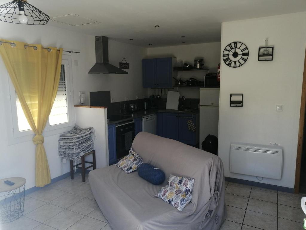 Camping A La Corniche La Rochelle Angoulins 17690 Angoulins-sur-Mer