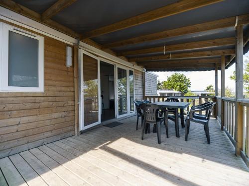 Camping Au Petit Port de L'Houmeau - La Rochelle