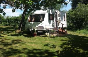 Camping Camping Belle Vue La Contie 24390 Boisseuilh Aquitaine