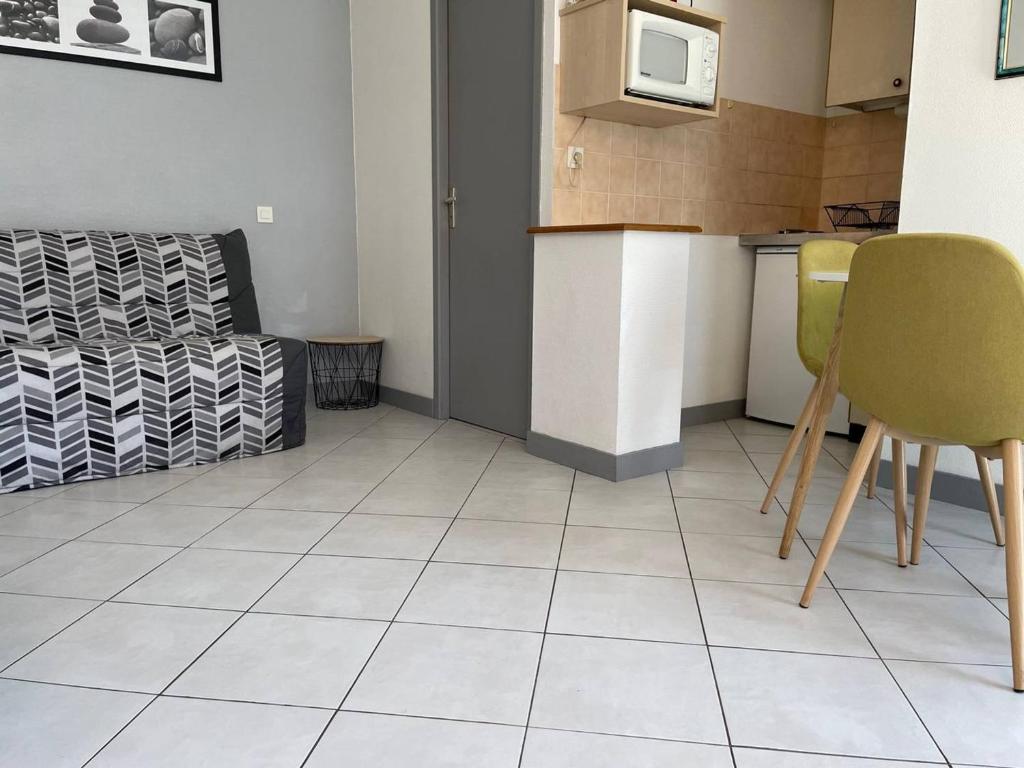 Camping car Canal du Midi 31450 Montesquieu-Lauragais