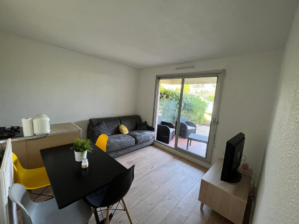 Camping des Cigales 30760 Aiguèze