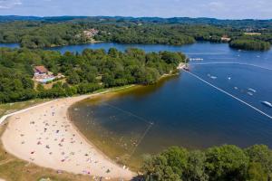 Camping Camping du Lac de Saint-Pardoux Lac de Saint-Pardoux 87250 Saint-Pardoux Limousin