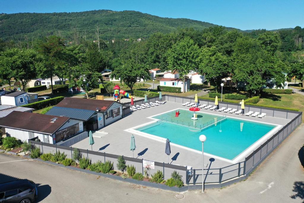 Camping du Lac Quartier Labarre, 09000 Foix