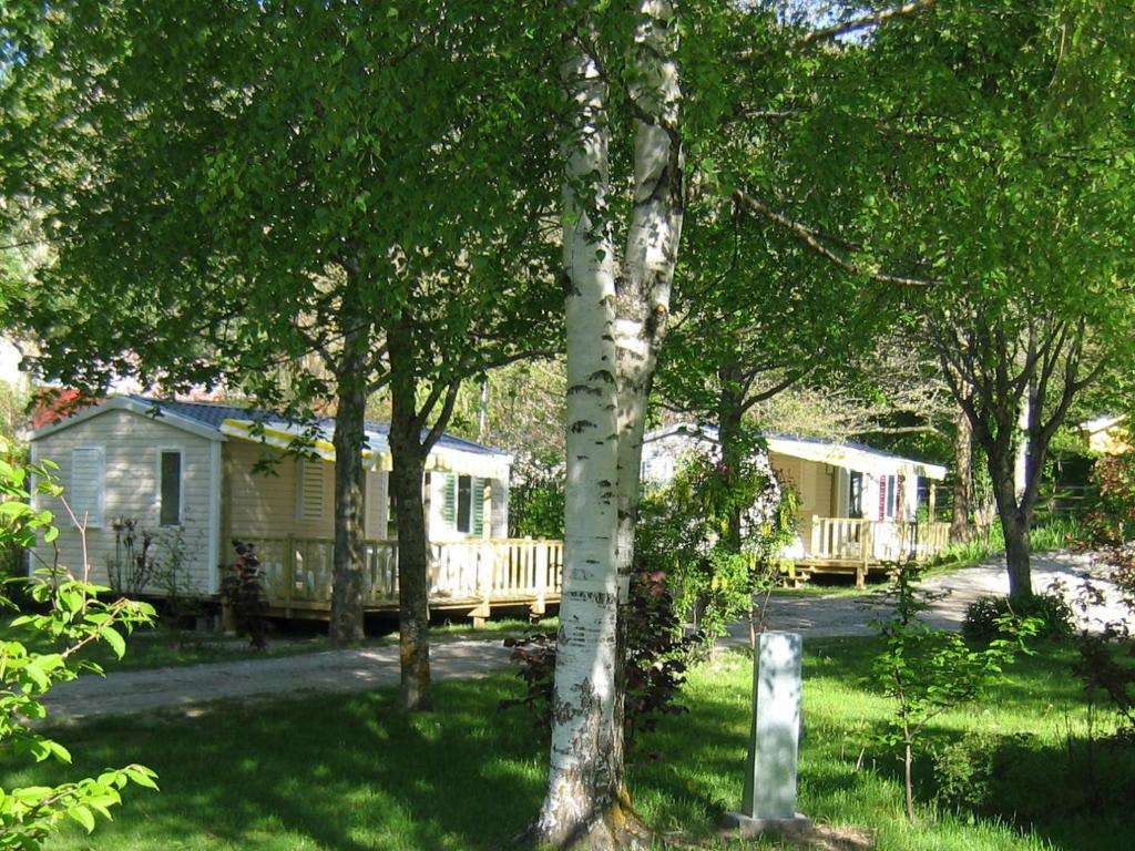 Camping Camping du petit vaux Camping Les Pres Le Petit Vaux 05400 Veynes