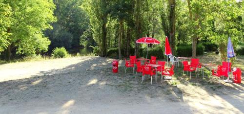 Camping Du Pont De St Gal