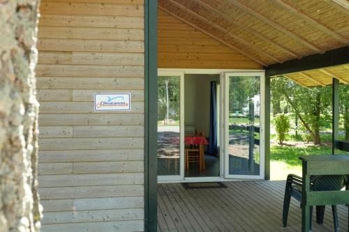 Camping Du Port De Plaisance