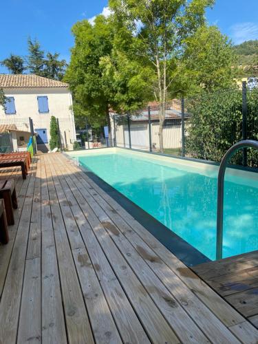 Camping Frédéric Mistral