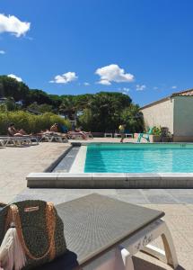 Camping Camping Hameau Des Cannisses Avenue de la Jonque - Quartier Les Ayguades 11430 Gruissan Languedoc-Roussillon