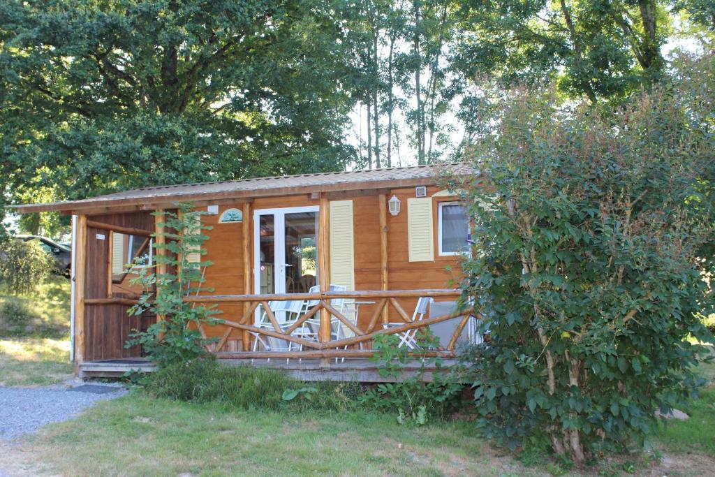 Camping Camping la Chevauchée 9 Les Couperies Basses 23320 Bussière-Dunoise