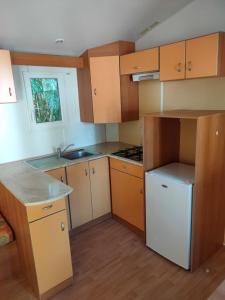 CAMPING LE BEL AIR mobil home LE CORNOUILLER 4 personnes
