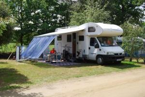 Camping Camping Le Bois Joli 2 Rue de Châteauneuf 85710 Bois-de-Cené Pays de la Loire