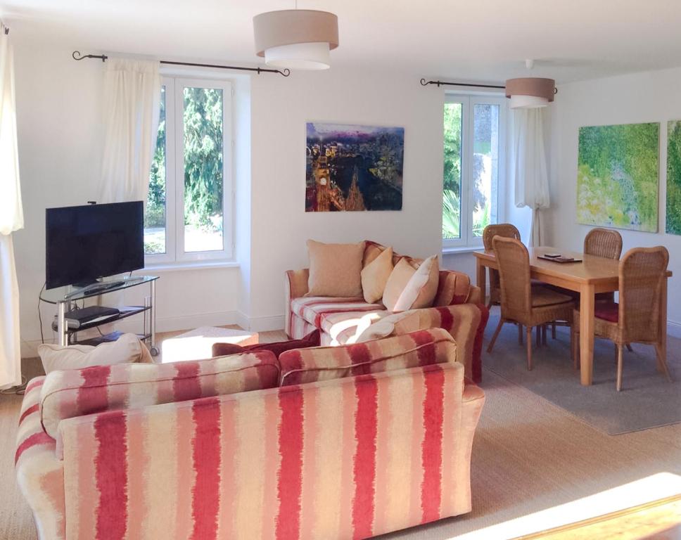 Camping Le Clos Des Pins 85560 Longeville-sur-Mer