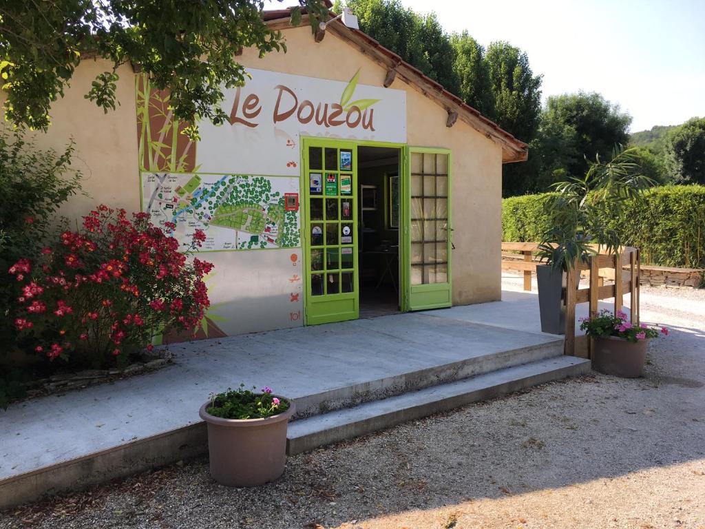 Camping Le Douzou 63 Chemin des Ranquets, 24250 Bouzic