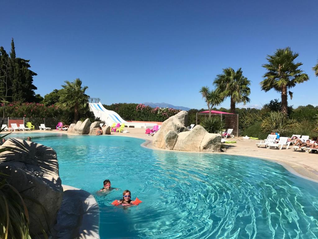 Camping Camping Le Méditerranée Argelès - Domaine piétonnier chemin du Pas de las Baques 66700 Argelès-sur-Mer