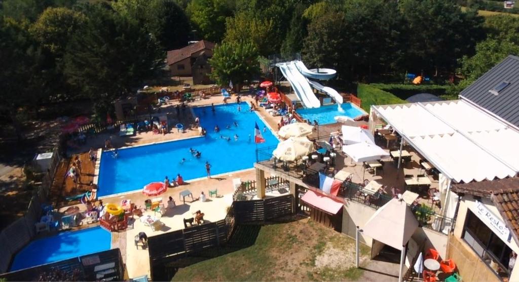 Camping Camping LE PIGEONNIER LA VALADE 24590 Saint-Crépin-et-Carlucet