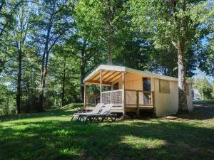 Camping Camping les Gorges du Chambon Le Chambon 16220 Eymouthiers -1