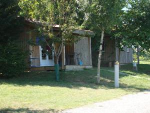 CAMPING LES GRAVES