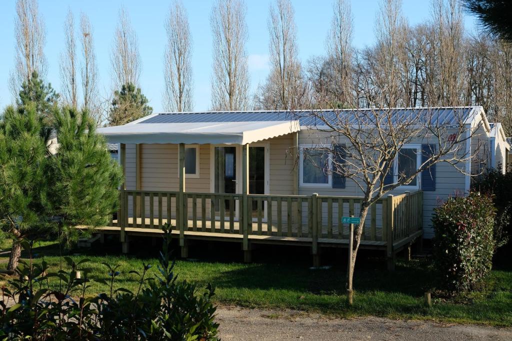 Camping Camping les Lacs d'Armagnac Le Gardéra 32800 Bretagne-dʼArmagnac