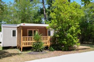 Camping CAMPING LES OURMES BP 29 90 avenue du lac 33990 Hourtin Aquitaine