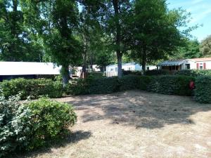 Camping Camping Les Pins de Sel 11 rue des sables 17570 Saint-Augustin -1