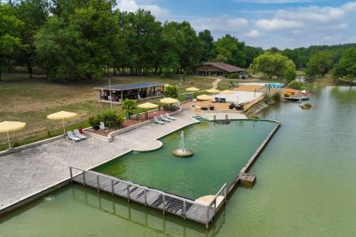 Camping maeva Escapades Les Lacs d'Armagnac