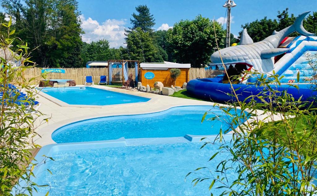 Camping CAMPING PARADIS FAMILY des ISSOUX Allée de Vals 07380 Lalevade-dʼArdèche