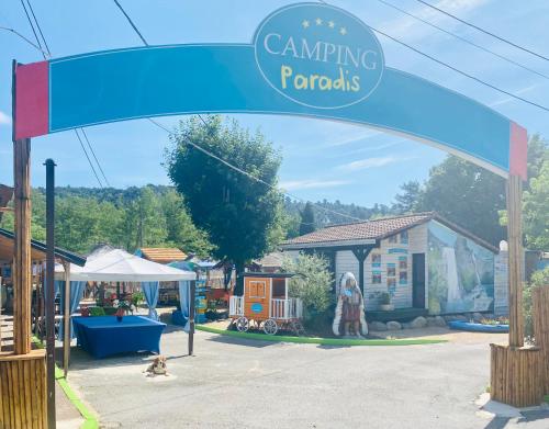 CAMPING PARADIS FAMILY des ISSOUX