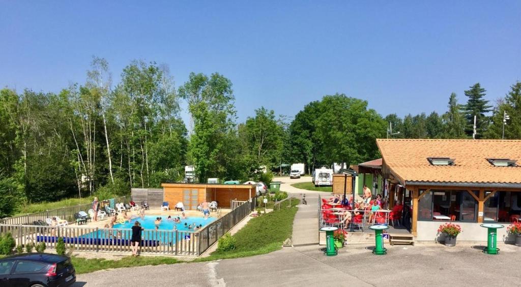 Camping Camping Porte des Vosges ZA la grande tranchée 88140 Bulgnéville